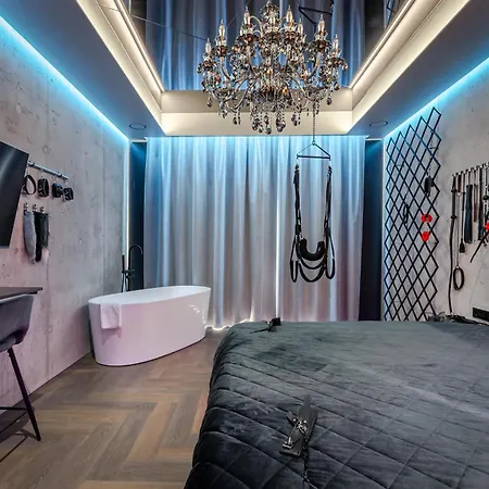 Appartement 69 Fetish With Free Underground Parking *