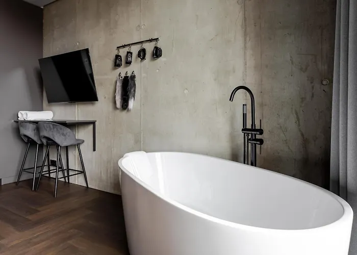 69 Fetish With Free Underground Parking Kaunas